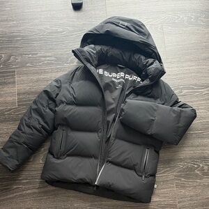 Black Aritzia Super Puff 2.O